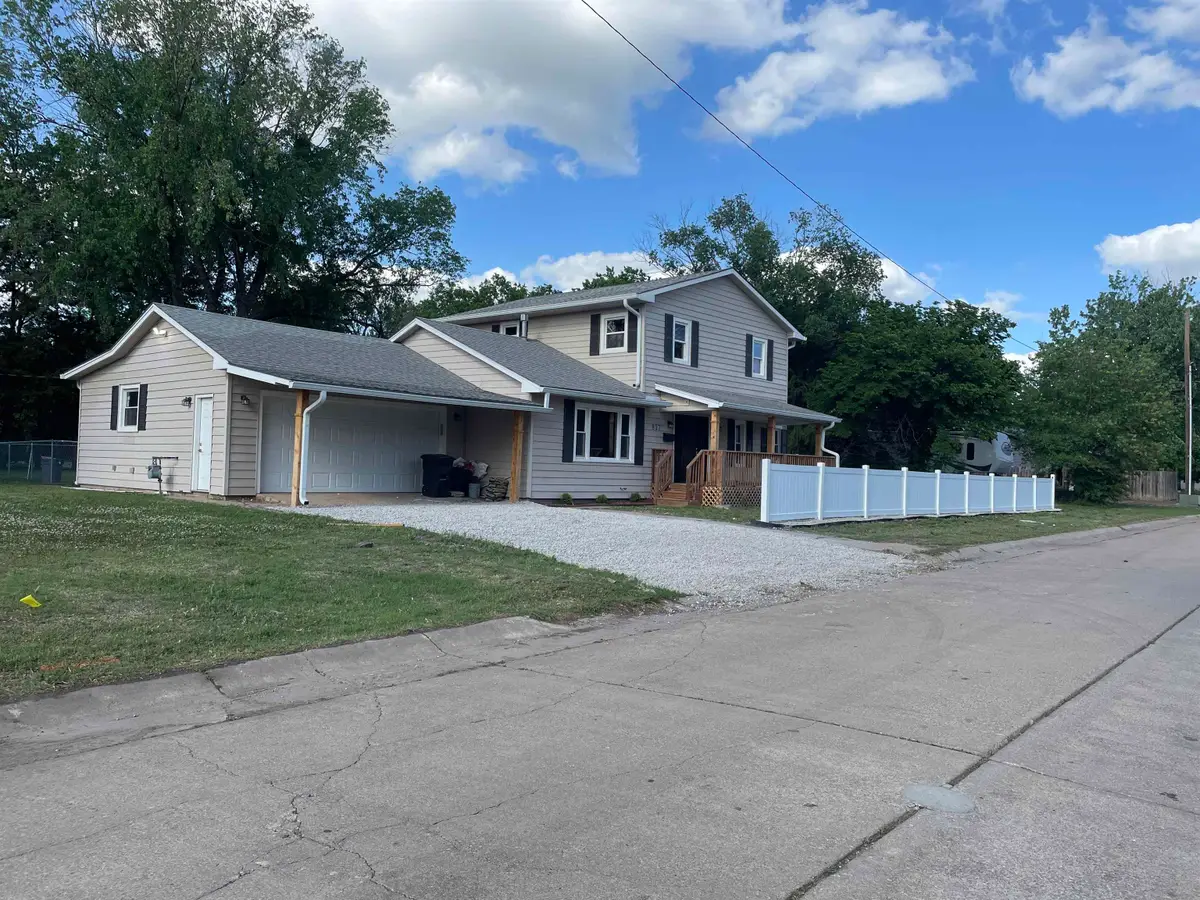 817 W Orchard, Wellington, KS 67152 - #1