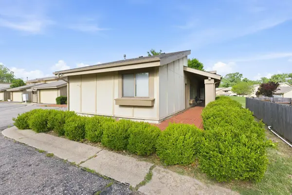 8201 E Harry St Unit 703, Wichita, KS 67207