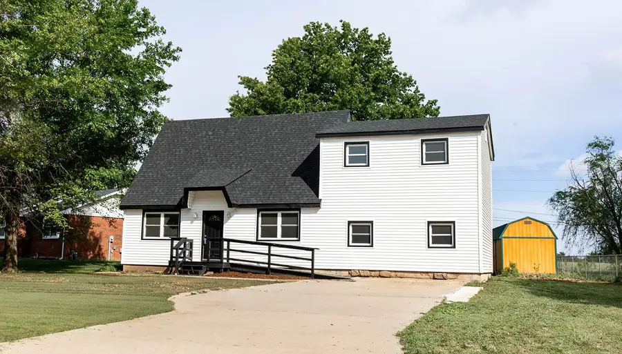 14 Woodland, Augusta, KS 67010 - #2