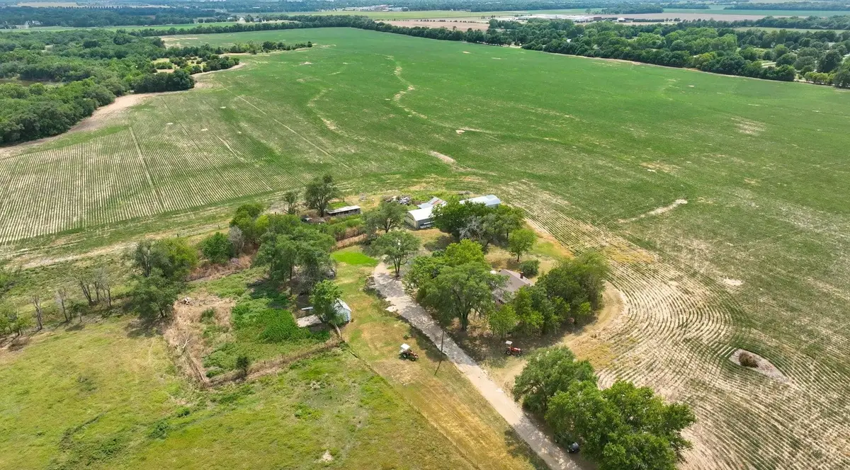1501 W 101st St N, Valley Center, KS 67147 - #1
