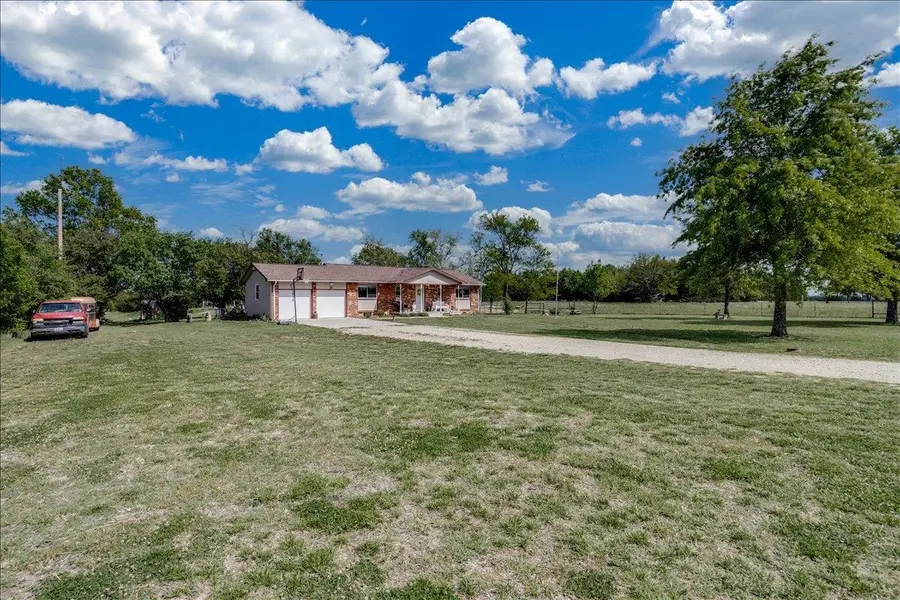 4610 NW County Line, Benton, KS 67017 - #2