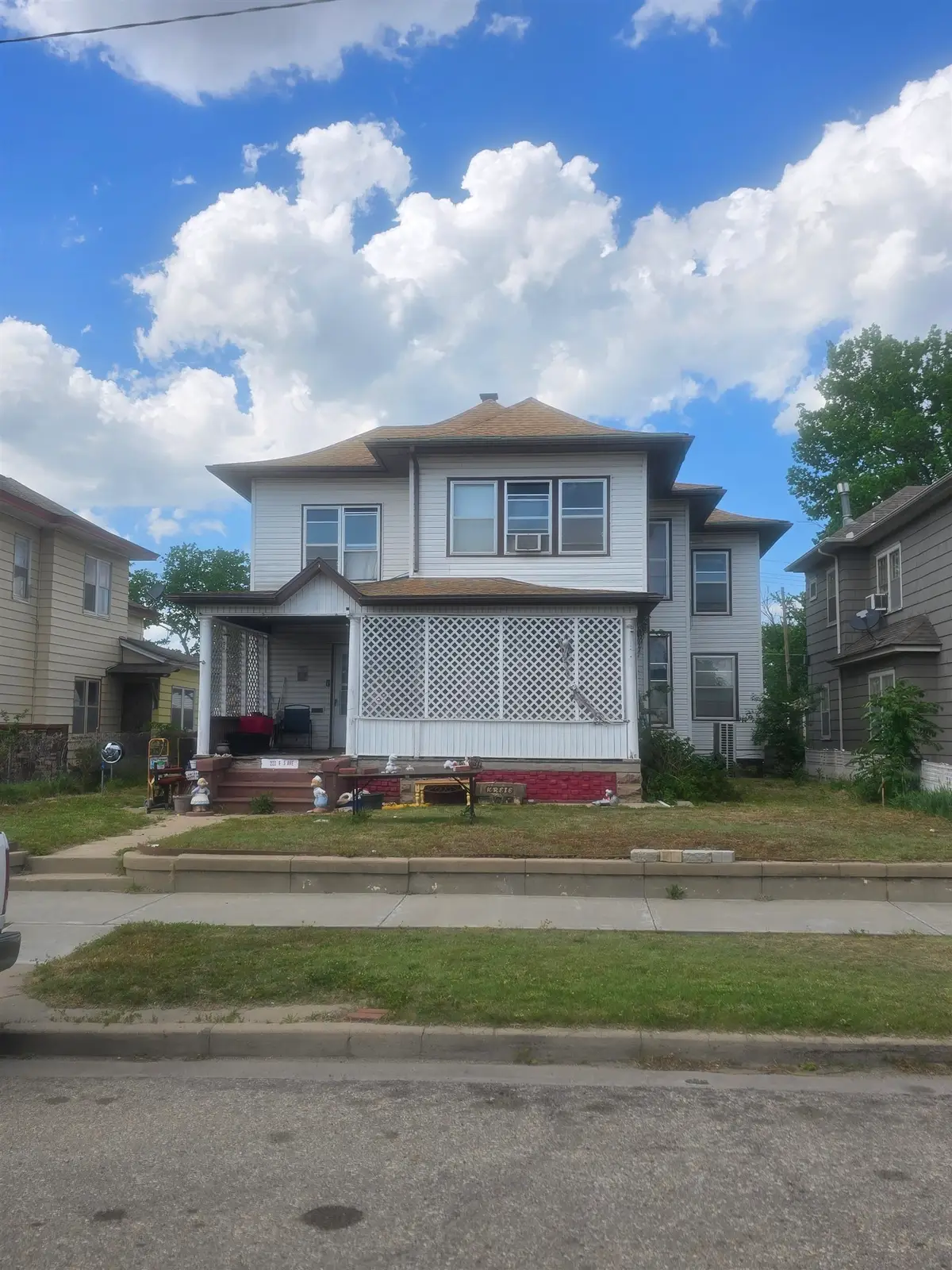 222 E 5th, Hutchinson, KS 67501 - #1
