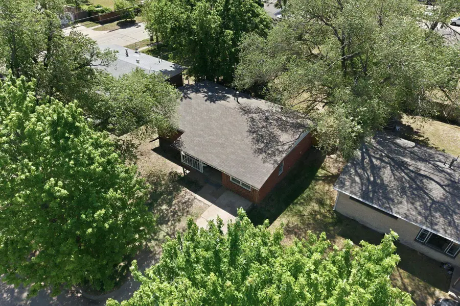 1227 E Alturas St, Wichita, KS 67216 - #3