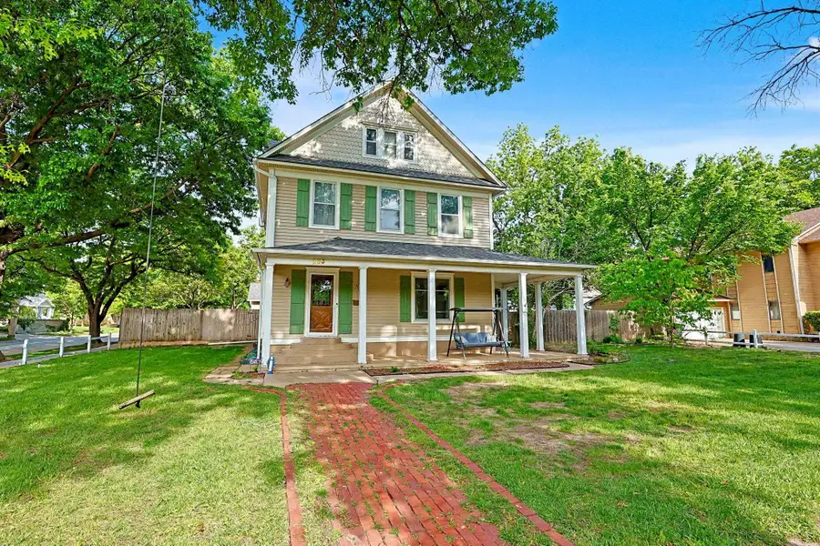 256 N Roosevelt Ave, Wichita, KS 67208 - #2