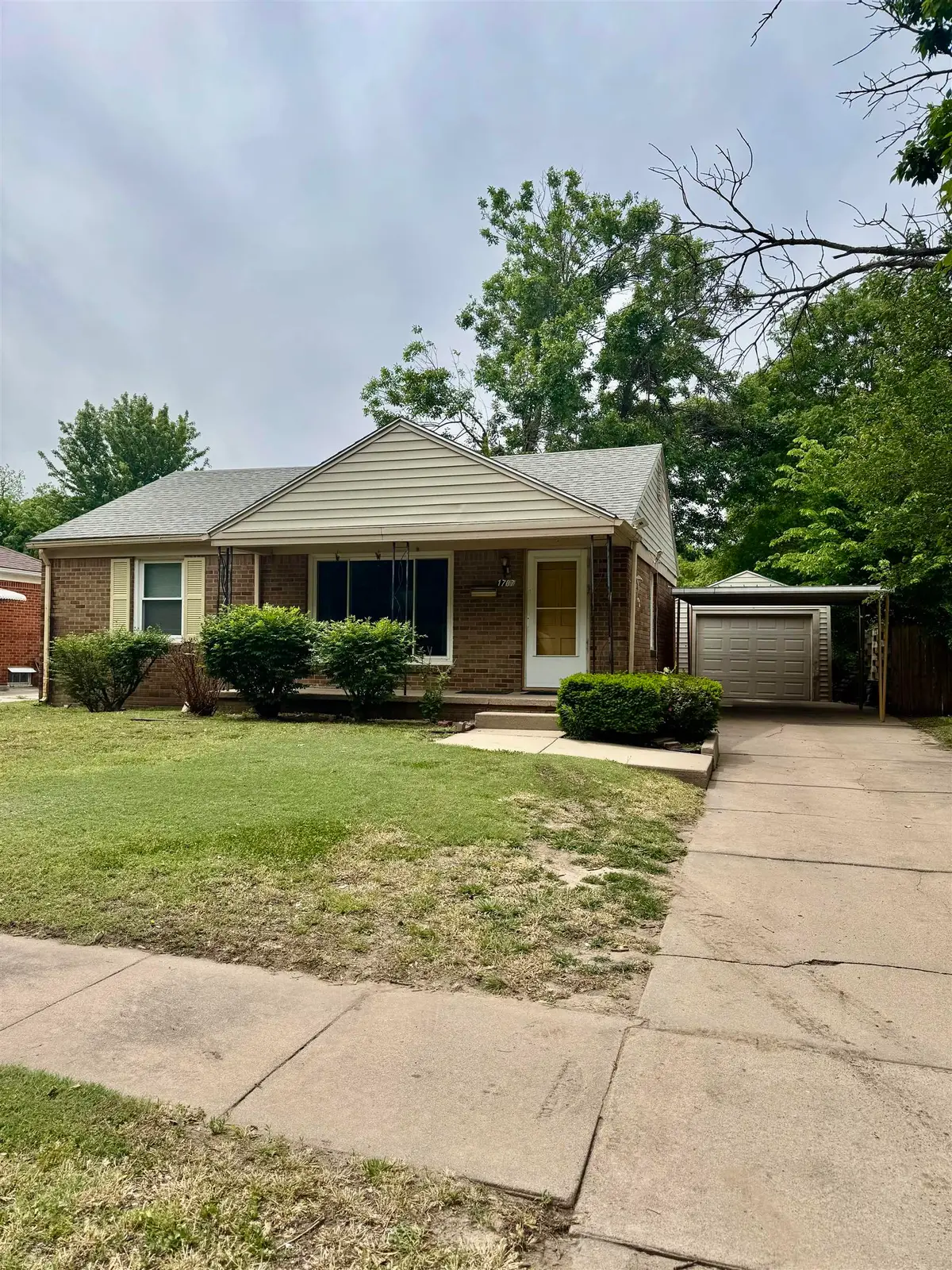 1707 S Erie, Wichita, KS 67211 - #1