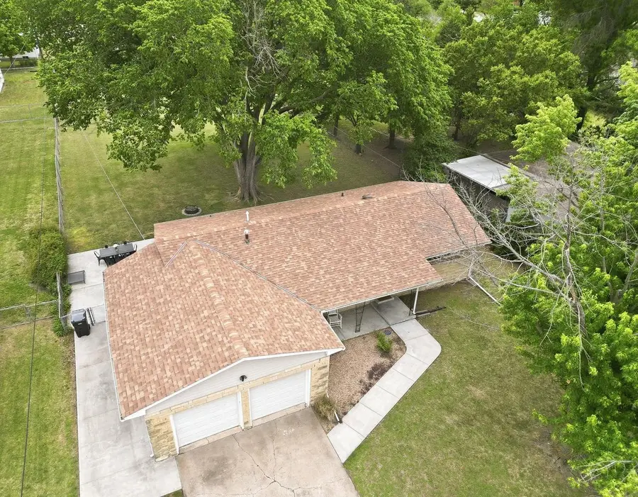 1202 Harrison St, Newton, KS 67114 - #3