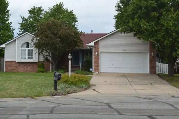 10316 E Osie Cir, Wichita, KS 67207