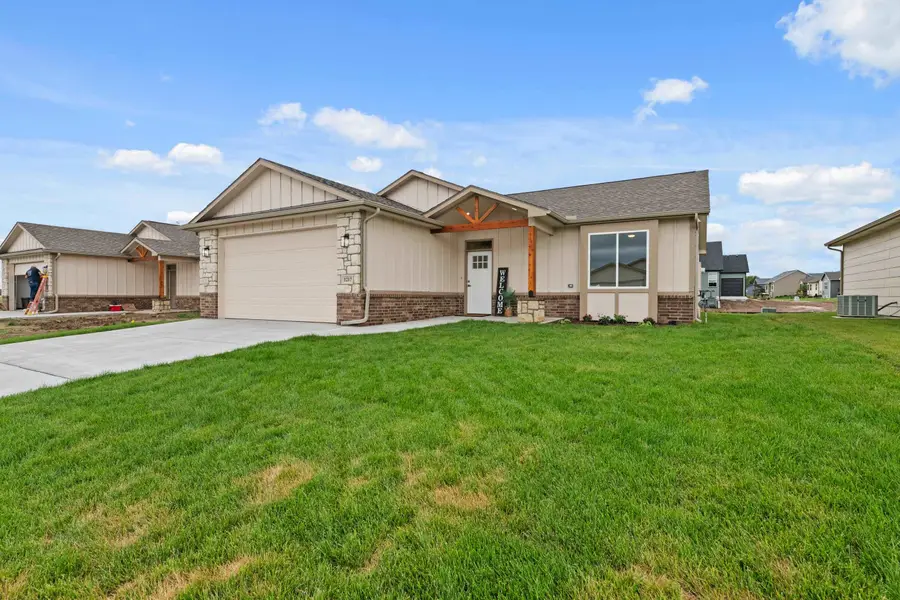 1217 Park Glen Ct, Clearwater, KS 67026 - #2