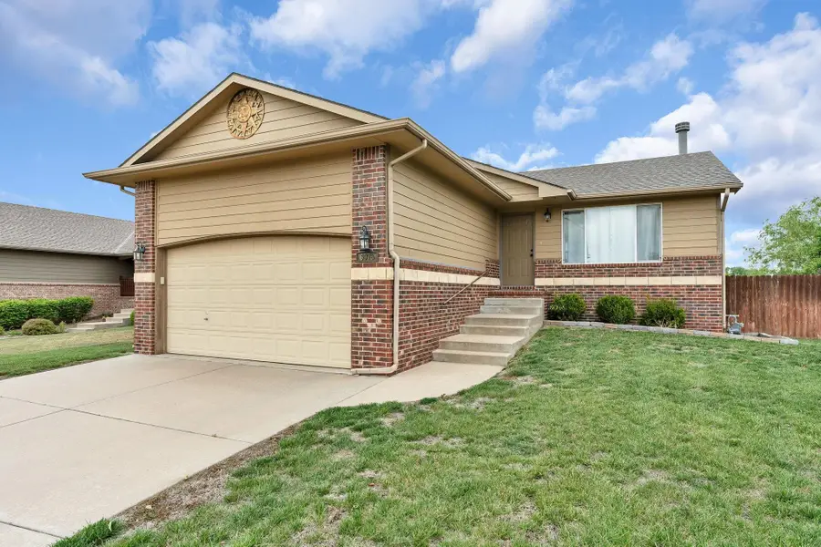 6975 N Wendell St, Park City, KS 67219 - #2