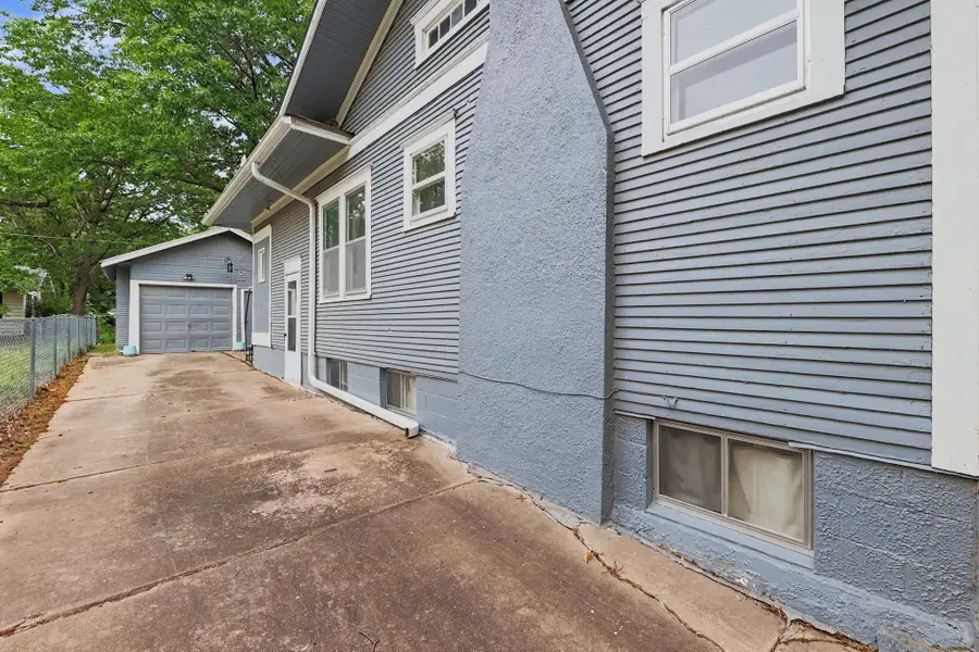 928 N Rutan Ave, Wichita, KS 67208 - #3