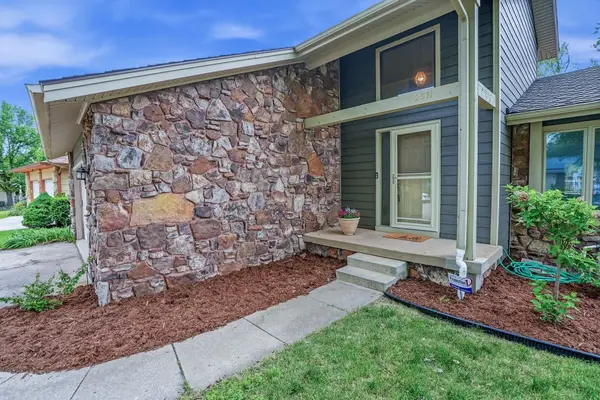 2511 Glacier Dr, Wichita, KS 67215