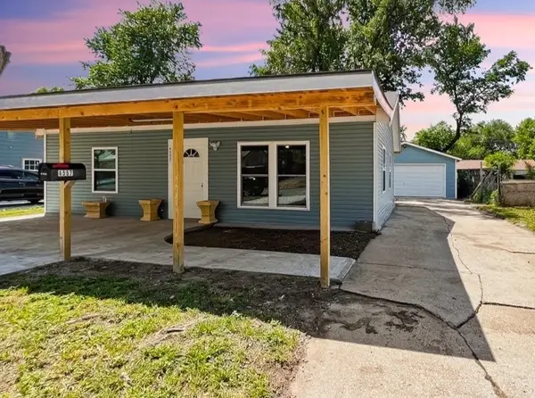 4557 S Hemlock Ave, Wichita, KS 67216