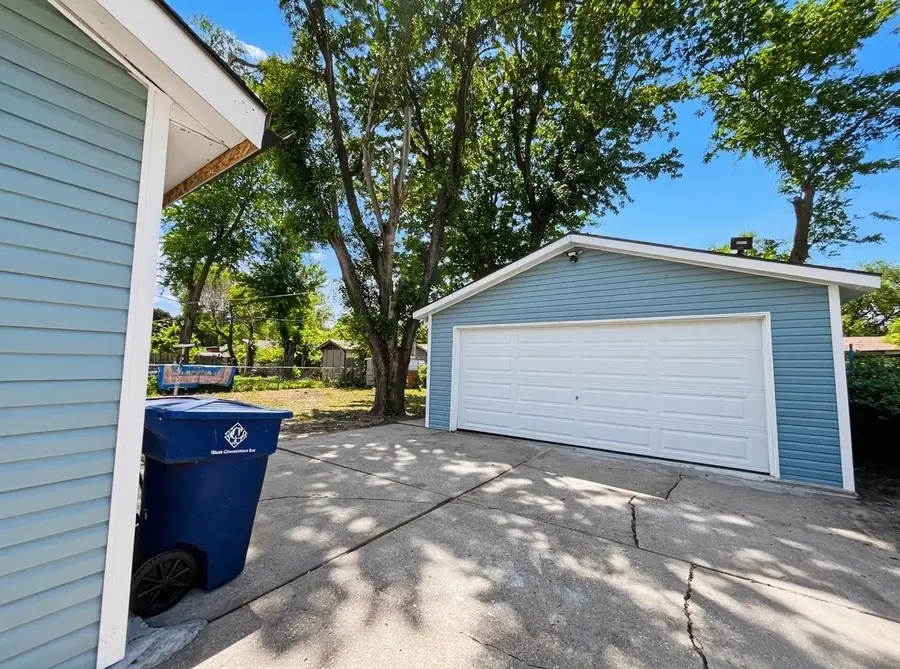 4557 S Hemlock Ave, Wichita, KS 67216 - #3