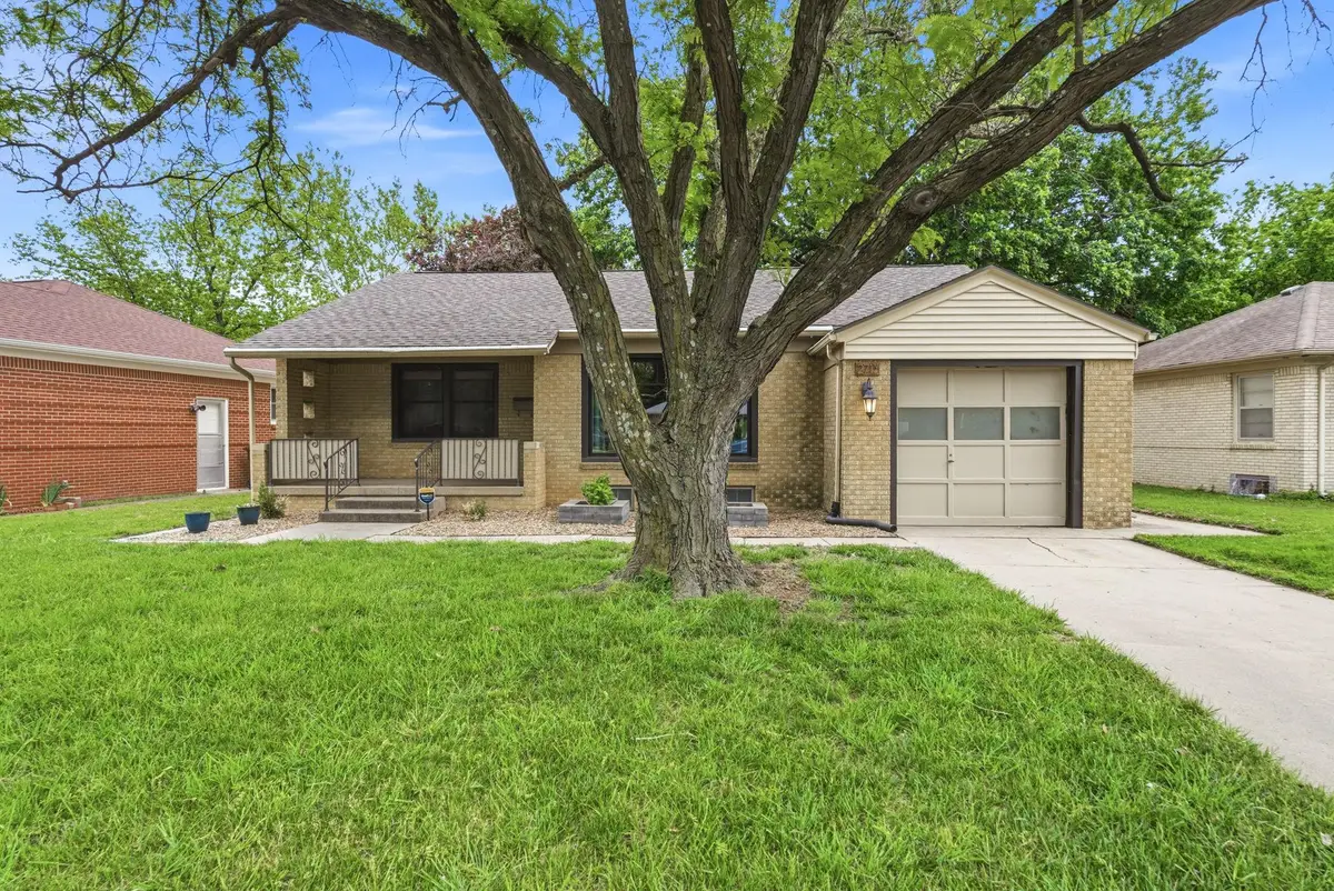 2717 E Menlo Dr, Wichita, KS 67211 - #1