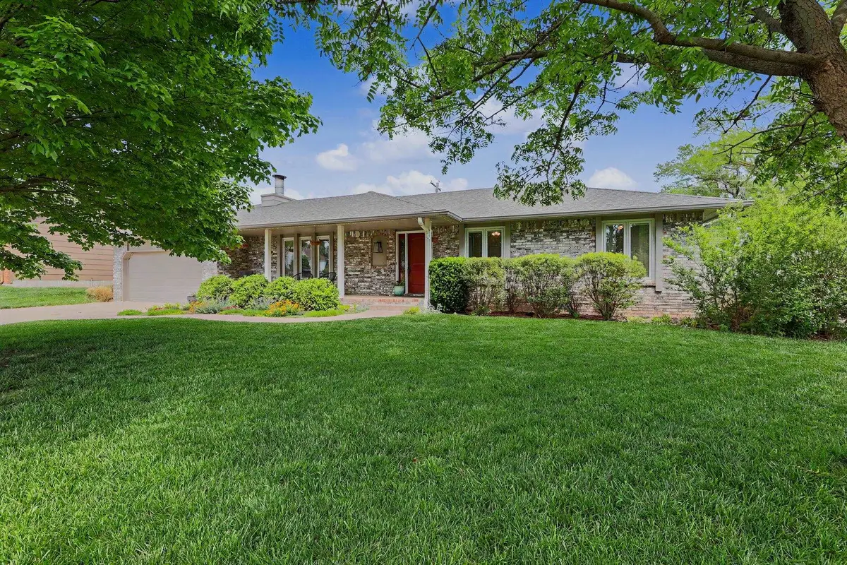 2000 N Carter, Augusta, KS 67010 - #1