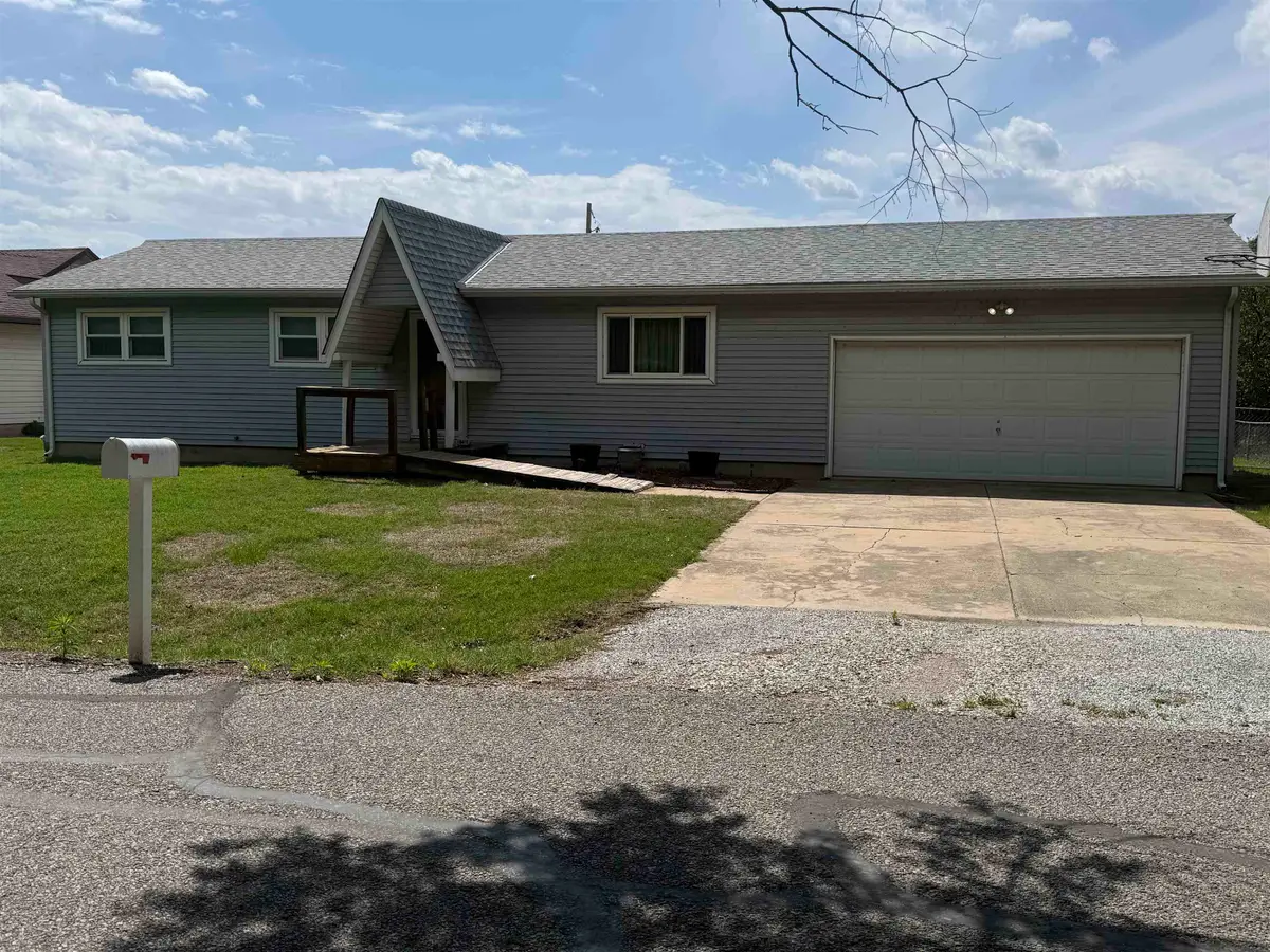 5461 N Delaware, Wichita, KS 67204 - #1