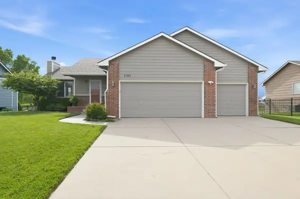 1705 N Nickelton Circle, Wichita, KS 67235