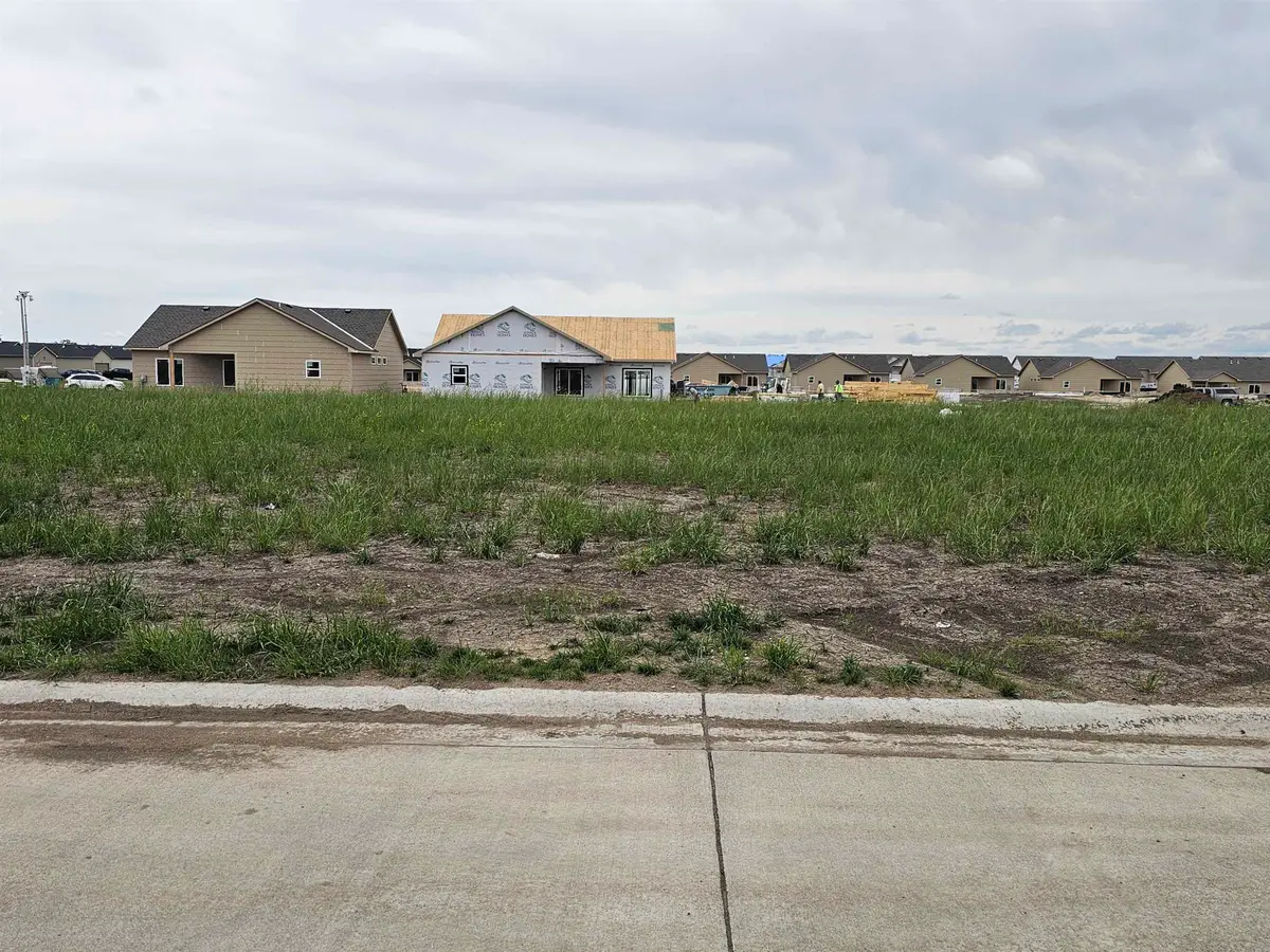 8991 E Forbes, Bel Aire, KS 67226 - #1