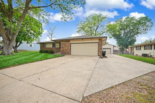 800 Manchester Rd, Salina, KS 67401