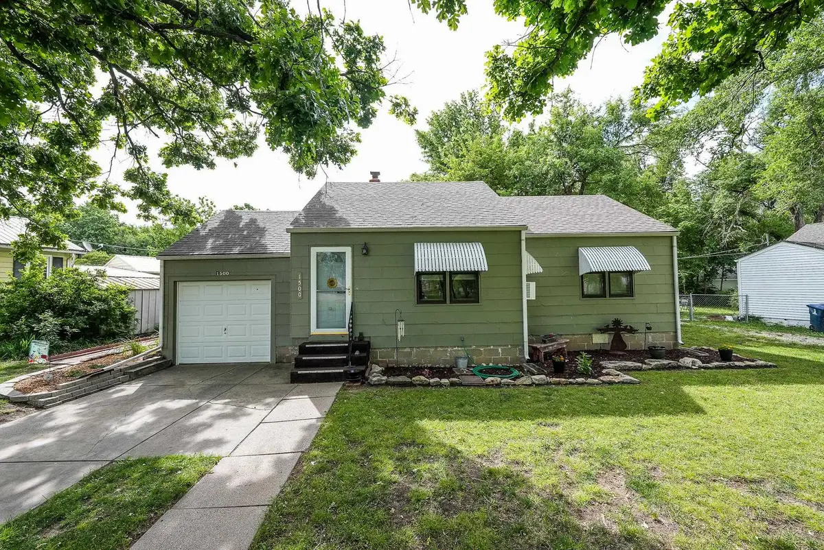 1500 W Edgemoor Dr, El Dorado, KS 67042 - #1