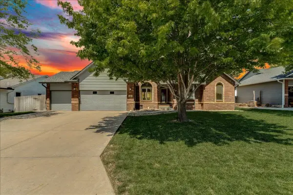 400 E La Mesa, Derby, KS 67037