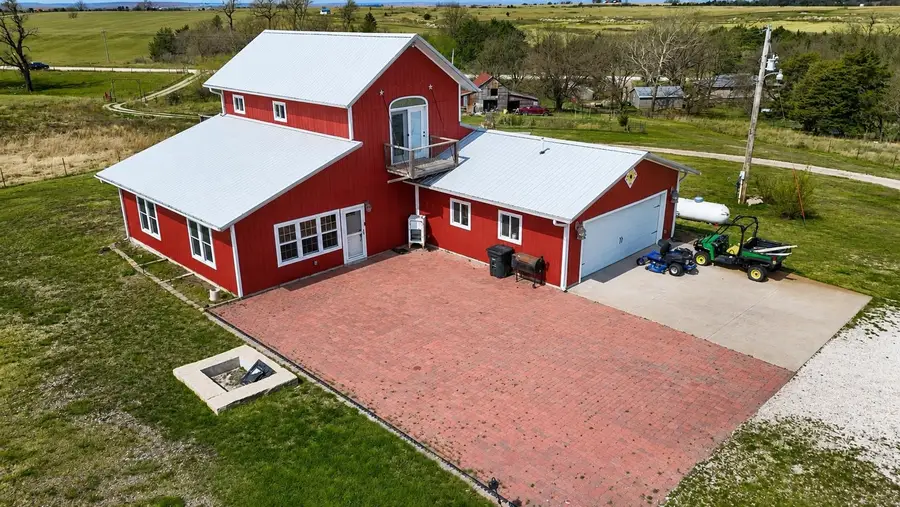 33225 Wabaunsee, Alma, KS 66401 - #2