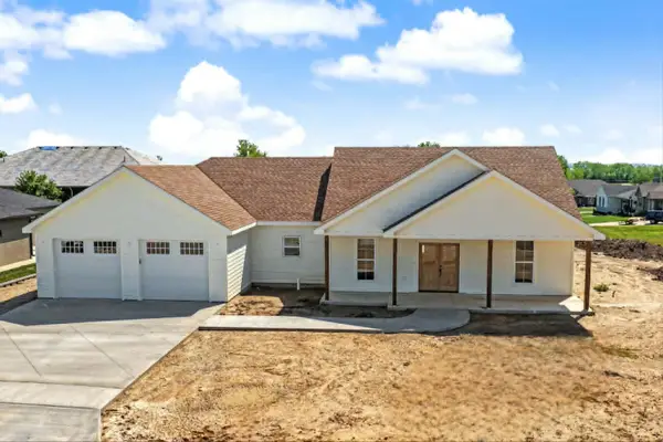 1537 Cedar Point Pl., Salina, KS 67401