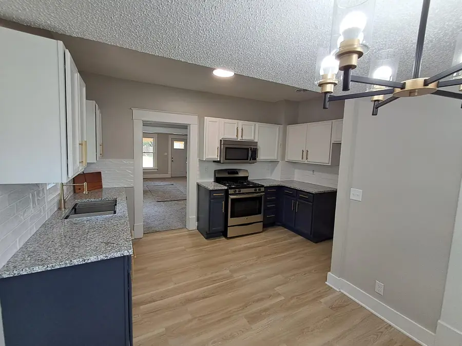 2260 N Woodland, Wichita, KS 67204 - #2