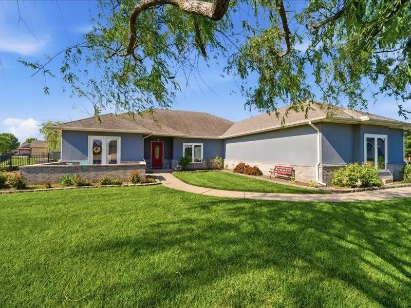 601 Stone Lake Circle, Augusta, KS 67010 - #2