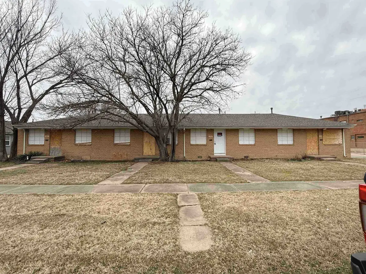 535 S Hunter, Wichita, KS 67207 - #1