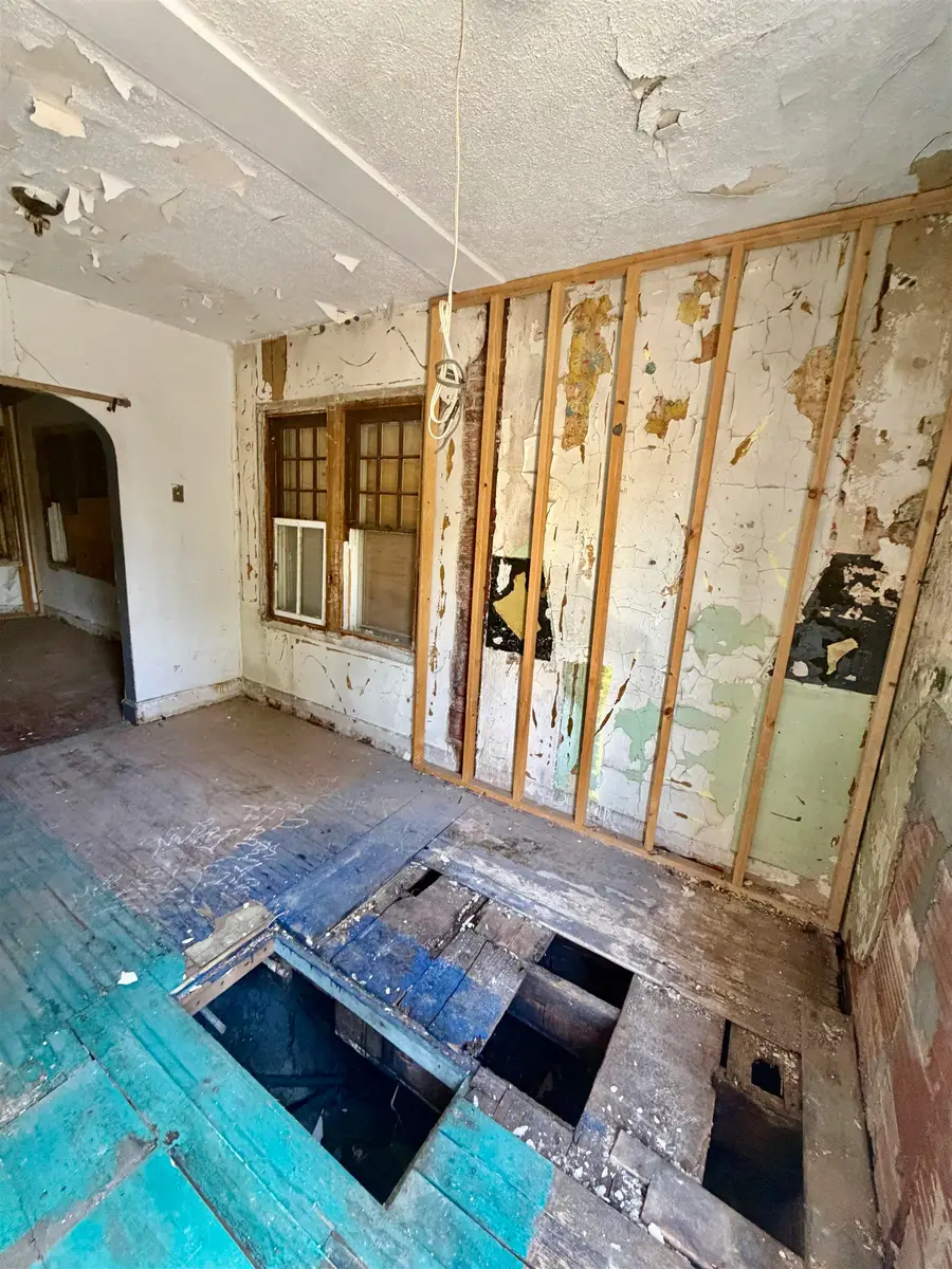 442 N Minnesota, Wichita, KS 67214 - #2