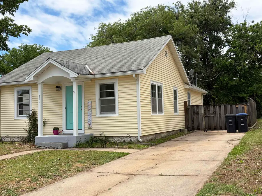 611 N Frazier St, El Dorado, KS 67042 - #3