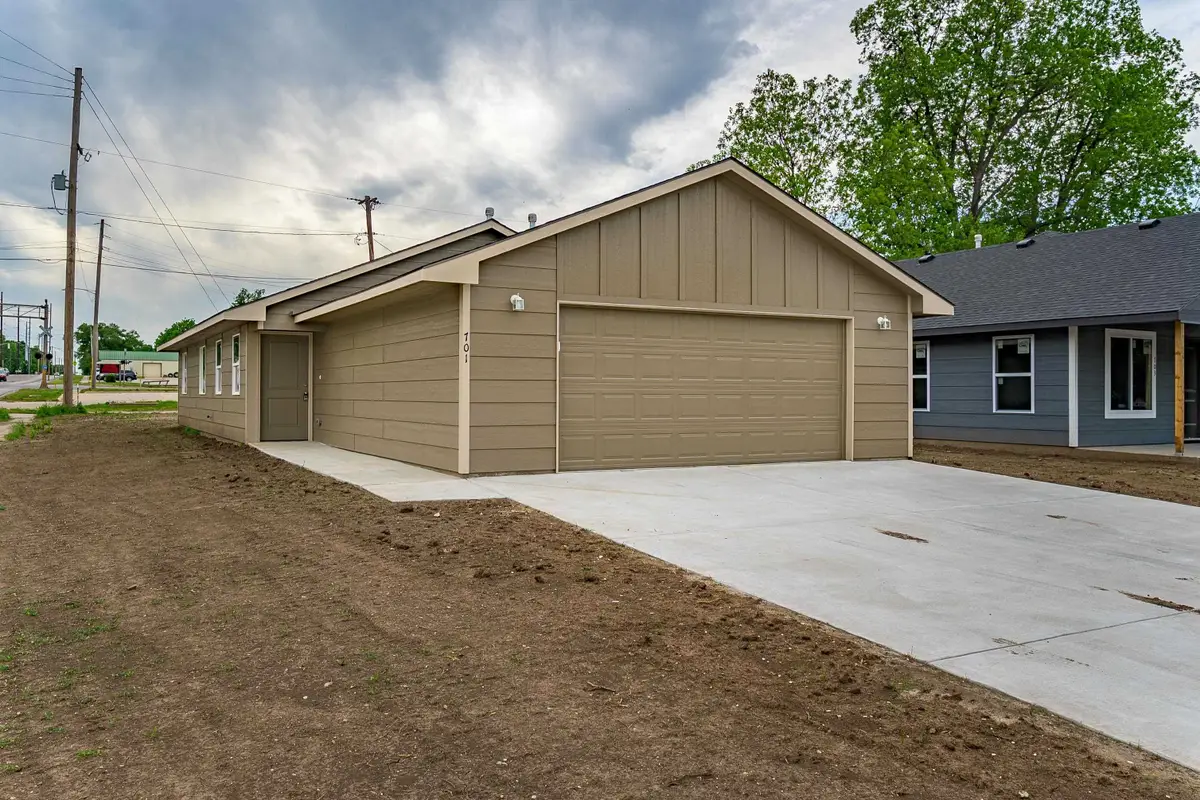701 N Washington St, El Dorado, KS 67042 - #1