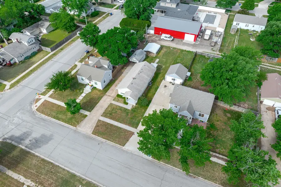 403 N Marshall St, Cheney, KS 67025 - #3