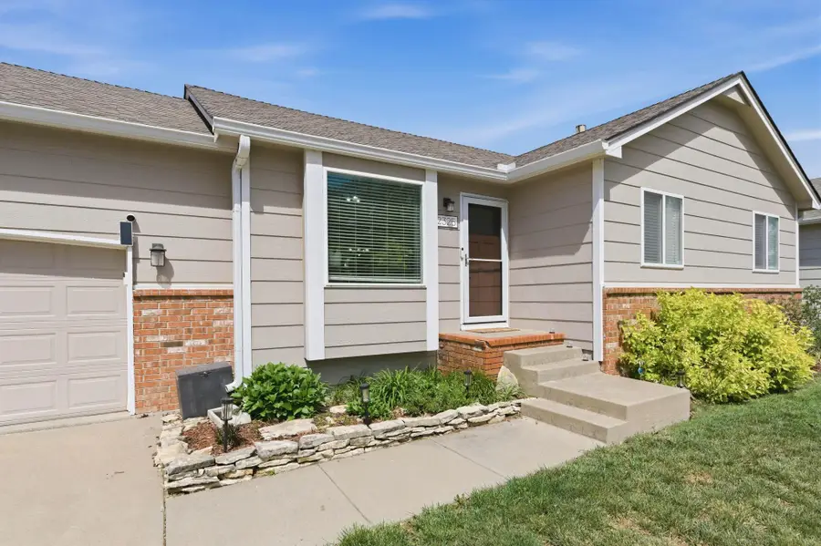 2325 S Shefford St, Wichita, KS 67209 - #2