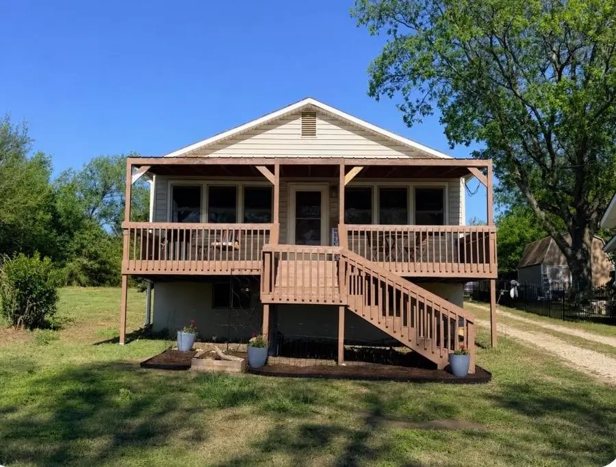17 Jerome, Marion, KS 66861 - #2