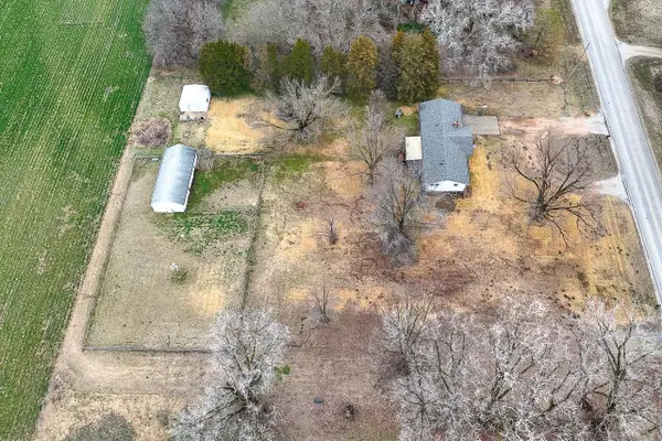 1155 N Oliver Rd, Belle Plaine, KS 67013