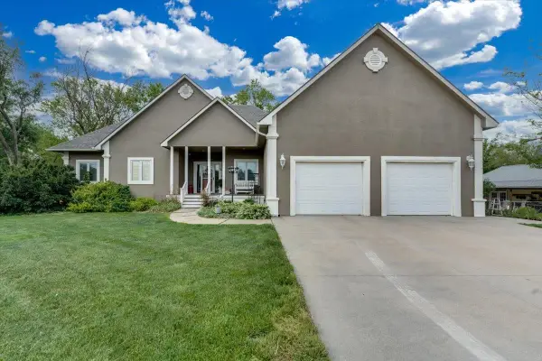 521 E Whispering Meadows, Potwin, KS 67123-9503