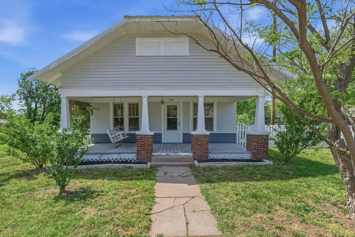 203 S Arthur St, El Dorado, KS 67042 - #1