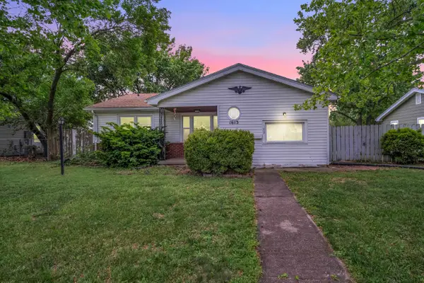 1613 E 10th, Newton, KS 67114