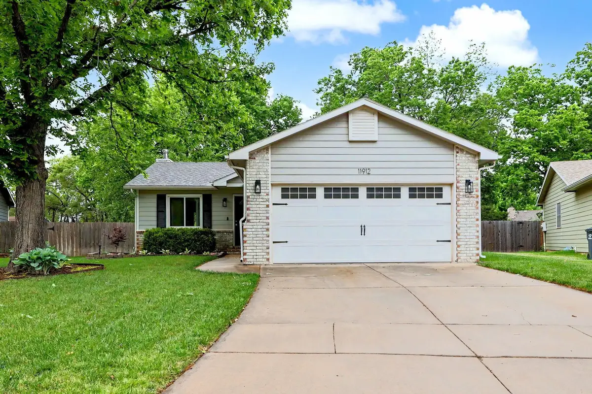 11912 W Bella Vista Cir, Wichita, KS 67212 - #1