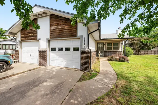1816 E Fernwood St, Wichita, KS 67216-2869