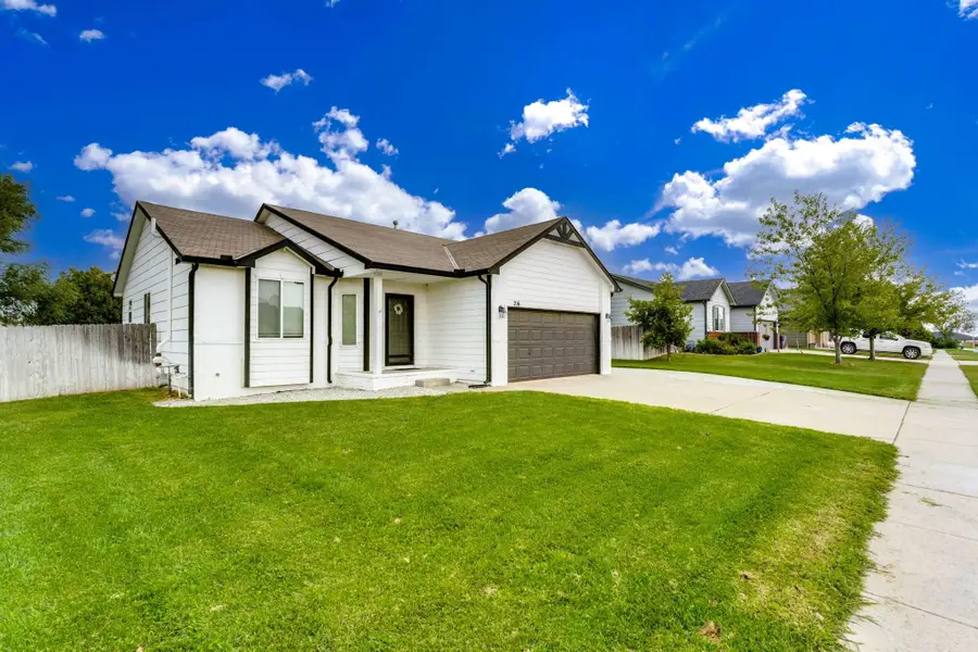 216 W Poplar St, Goddard, KS 67052 - #2