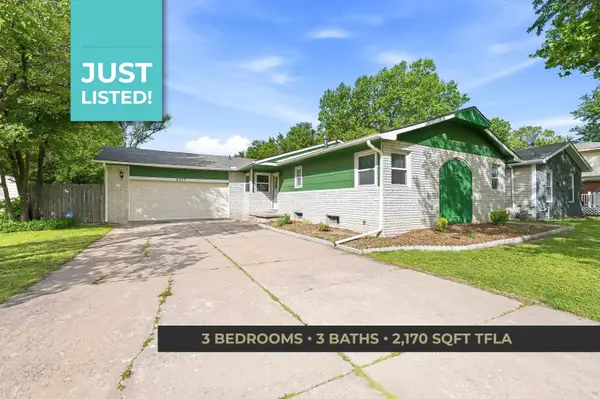 4317 N Gunnison St, Bel Aire, KS 67220-3831