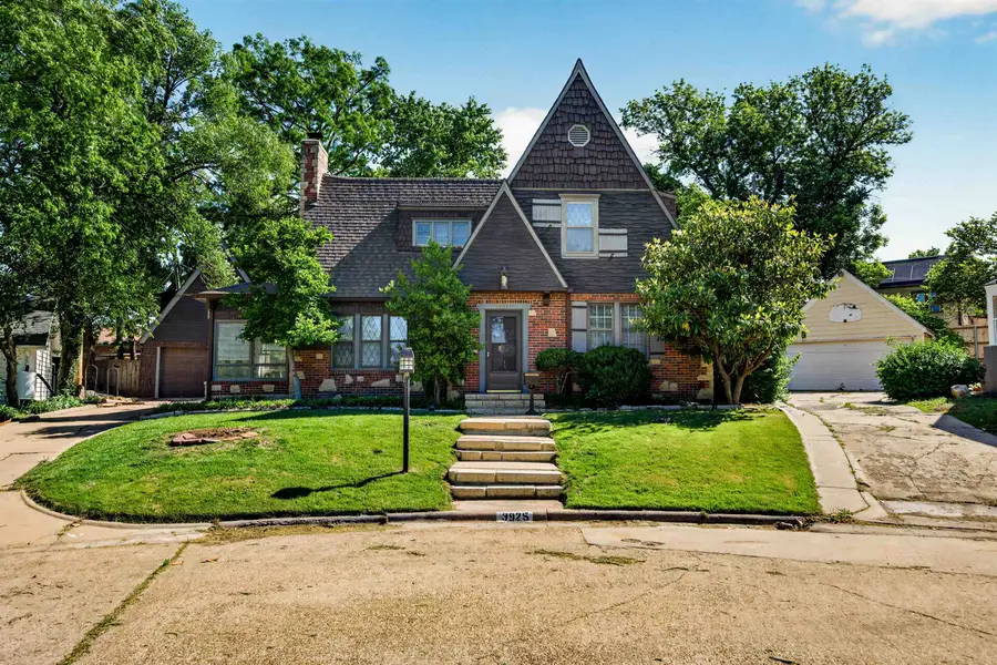 3925 Pine Knot Ct, Wichita, KS 67208 - #2