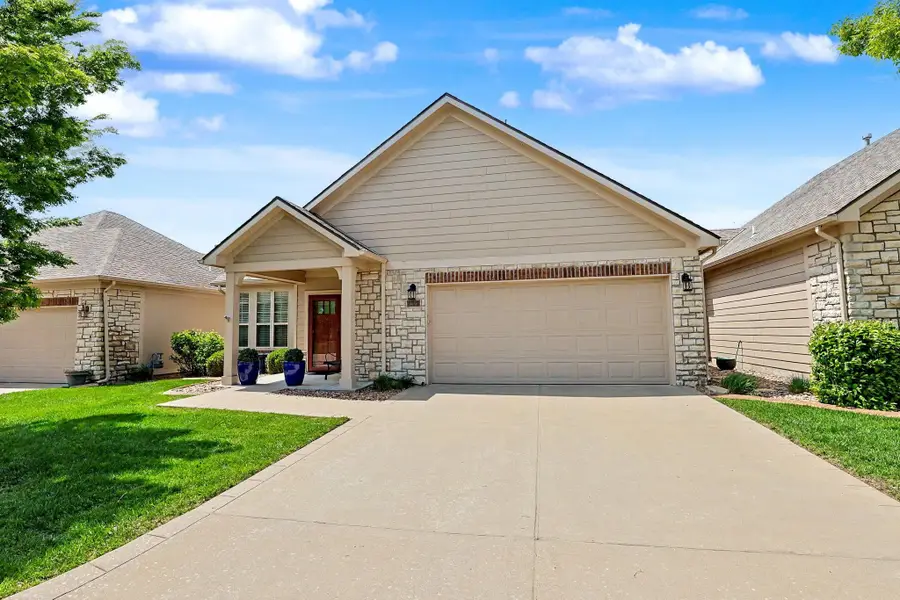 4875 N Indian Oak Street, Bel Aire, KS 67226 - #2