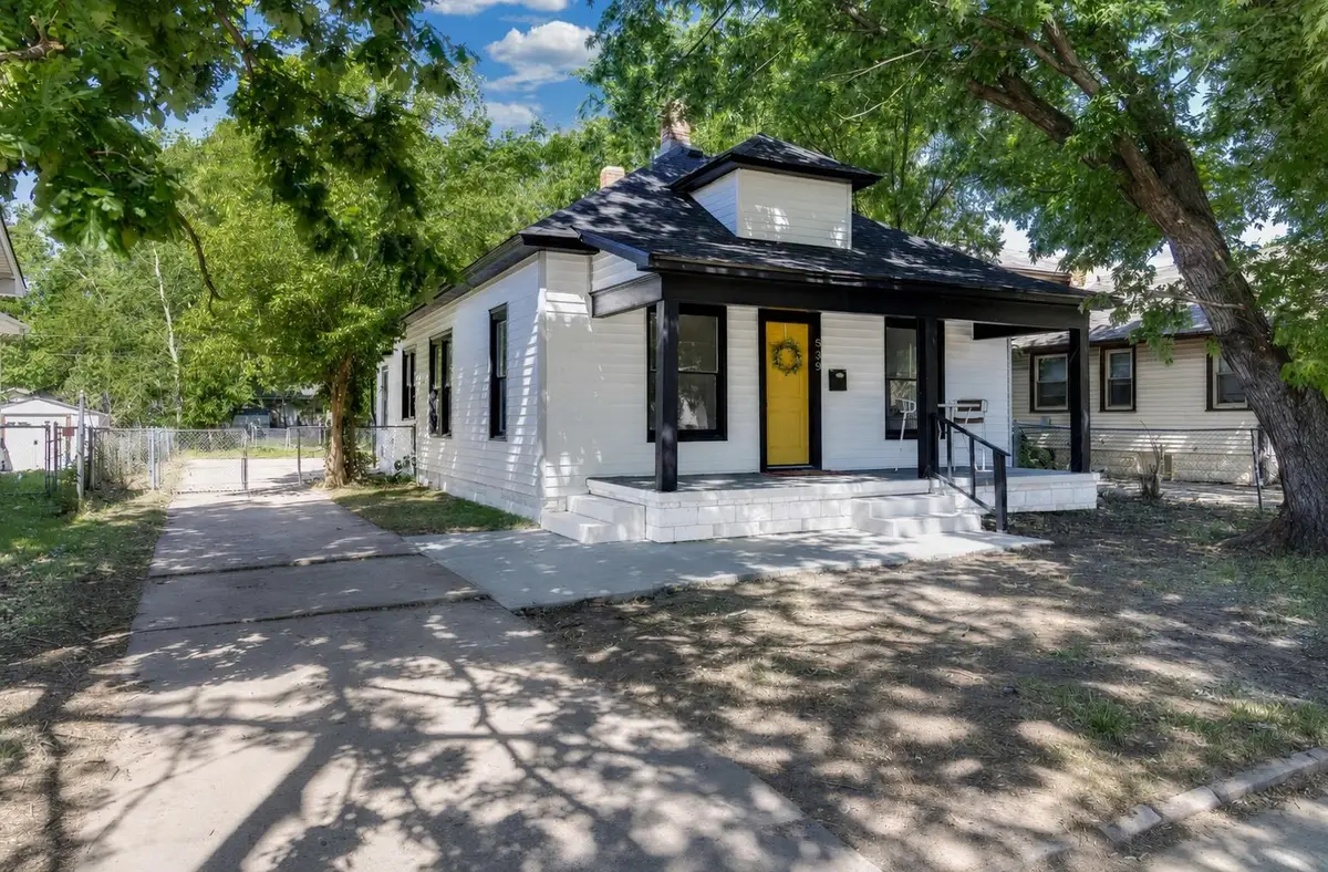 839 S Elizabeth St, Wichita, KS 67213 - #1