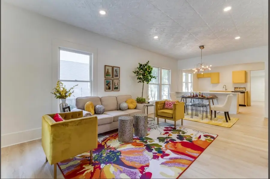 839 S Elizabeth St, Wichita, KS 67213 - #2