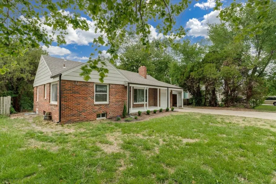 647 S Vassar St, Wichita, KS 67218 - #3