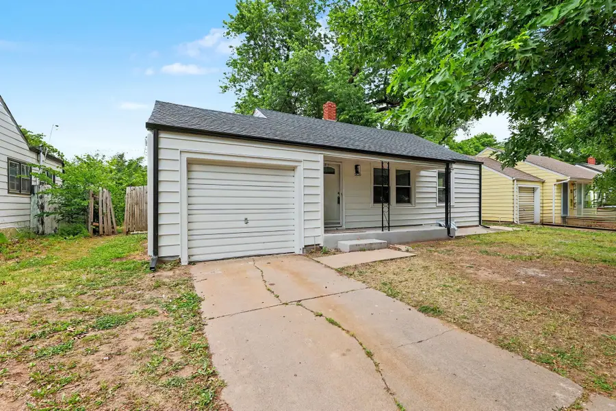 2620 S Santa Fe St., Wichita, KS 67216 - #2